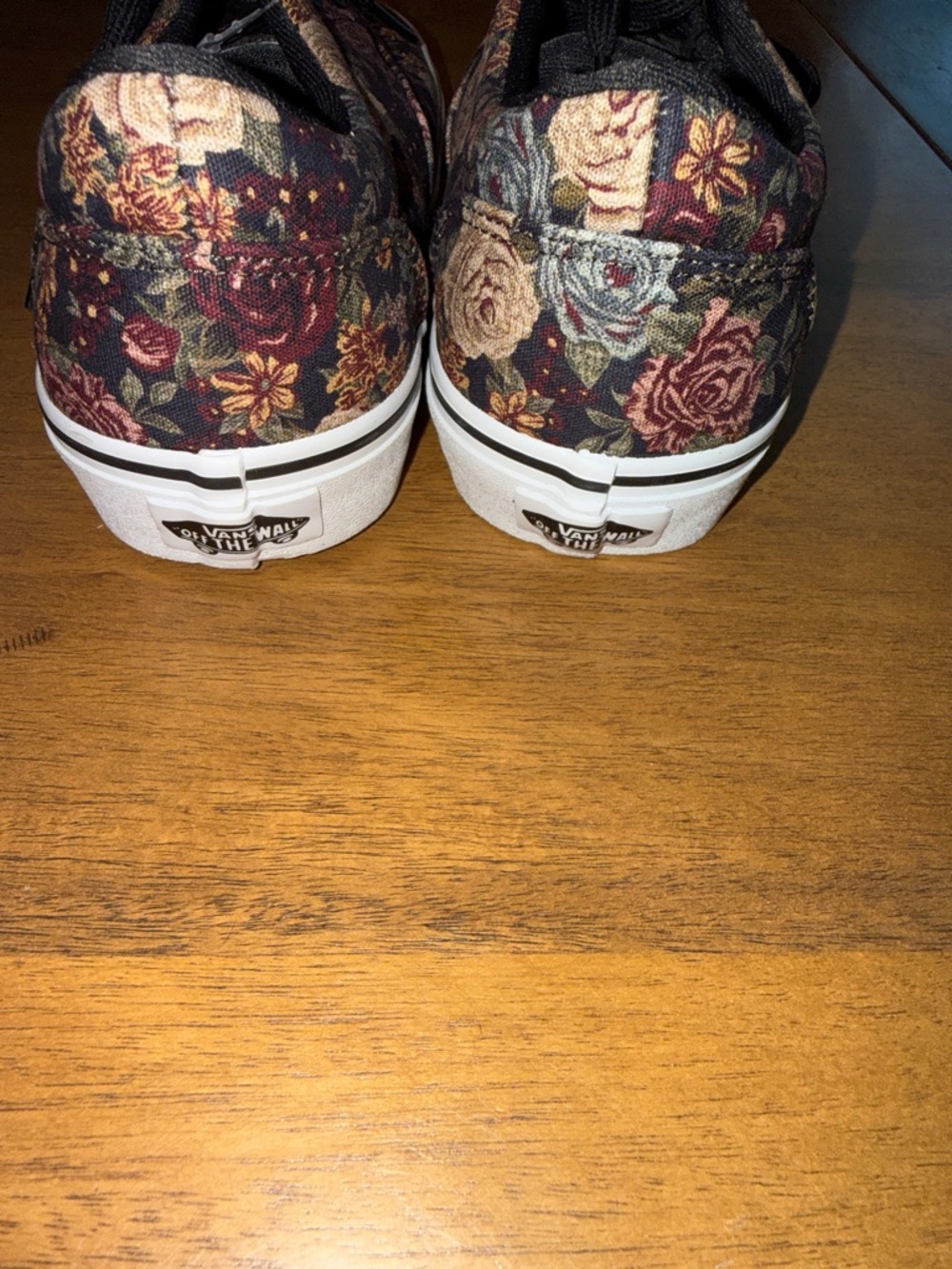 Vans Floral Low-Top Sneakers in Black, Burgundy, Cream - Picture 4 of 9